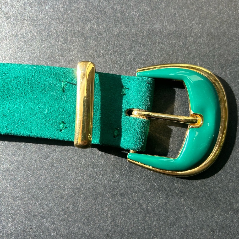 VTG St. John Teal Suede Belt with Gold Accents & Enamel Buckle | size 6 - Picture 4 of 12